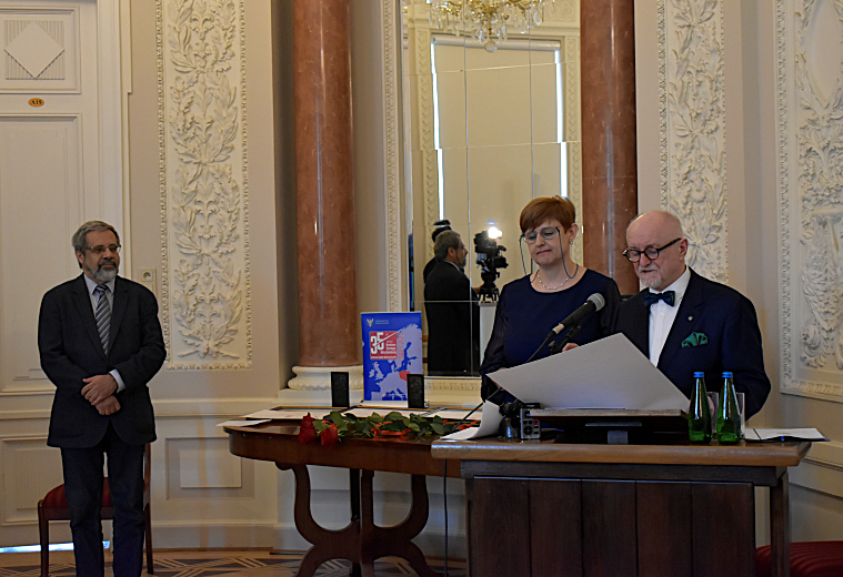 Otwórz galerię (7 fotografii) 